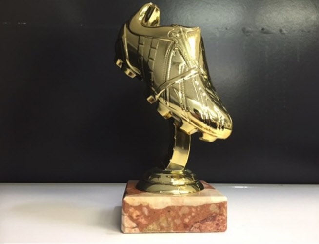 niezen Warmte kathedraal Gouden voetbalschoen K16064 | Online voetbalprijzen bestellen